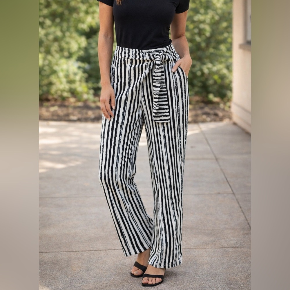 Zara Black and cream or off white Striped Wide Leg Pants